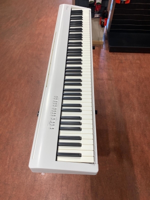 Roland FP-30X White Digital Piano 4